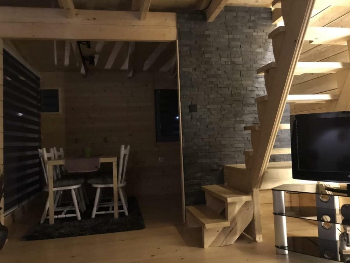 Willa Apple House Cetynia Zewnętrze zdjęcie