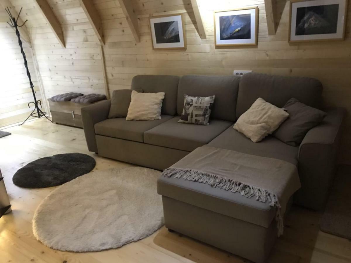 Willa Apple House Cetynia Zewnętrze zdjęcie