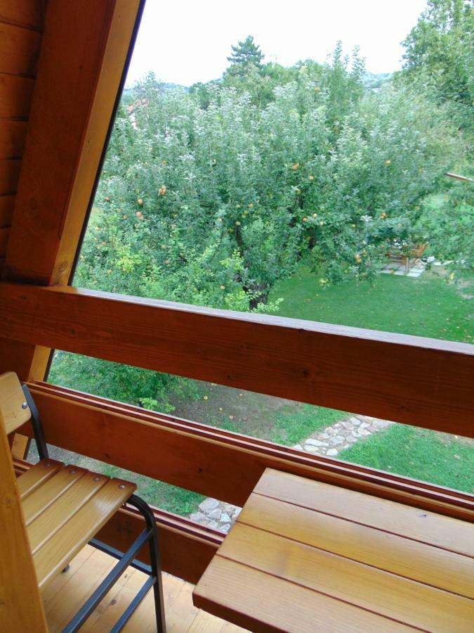 Willa Apple House Cetynia Zewnętrze zdjęcie
