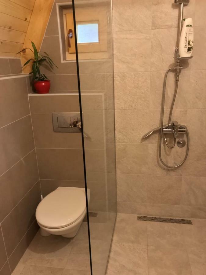 Willa Apple House Cetynia Zewnętrze zdjęcie