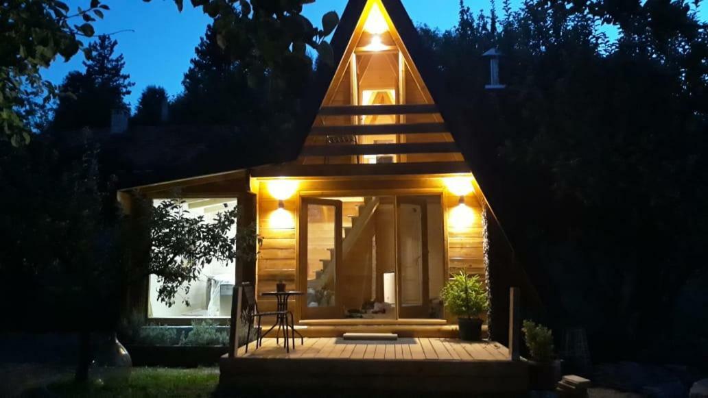 Willa Apple House Cetynia Zewnętrze zdjęcie